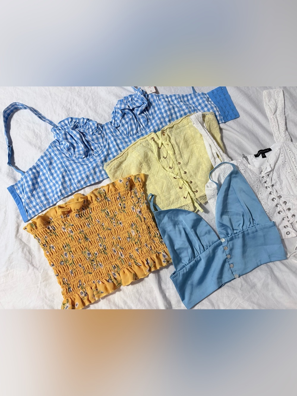 ✨✨Summer Top Bundle✨✨ - Picture 2 of 5